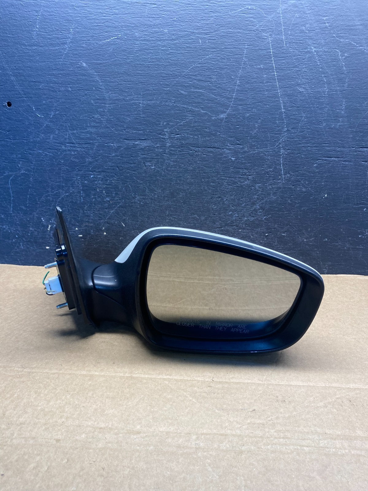 2012 to 2017 Hyundai Accent Right Passenger Side View Door Mirror AF7589 DG8