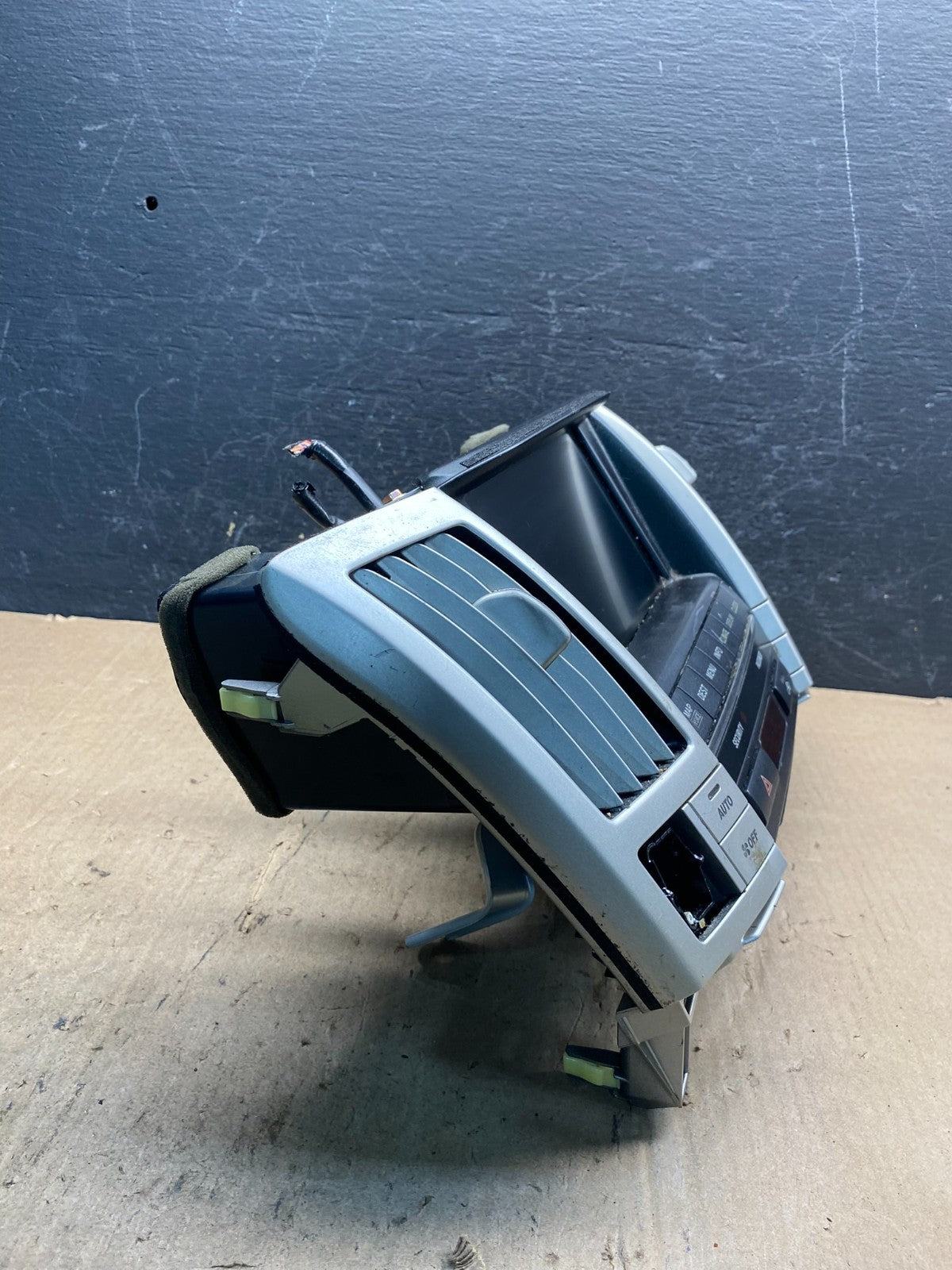 2004-2006 Lexus RX330 RX350 Navigation Display Radio Climate Screen AE7866 DW1