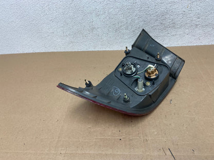 2000 2001 Lexus ES300 Outer Left Driver Lh Side Tail Light AE4937 LK6