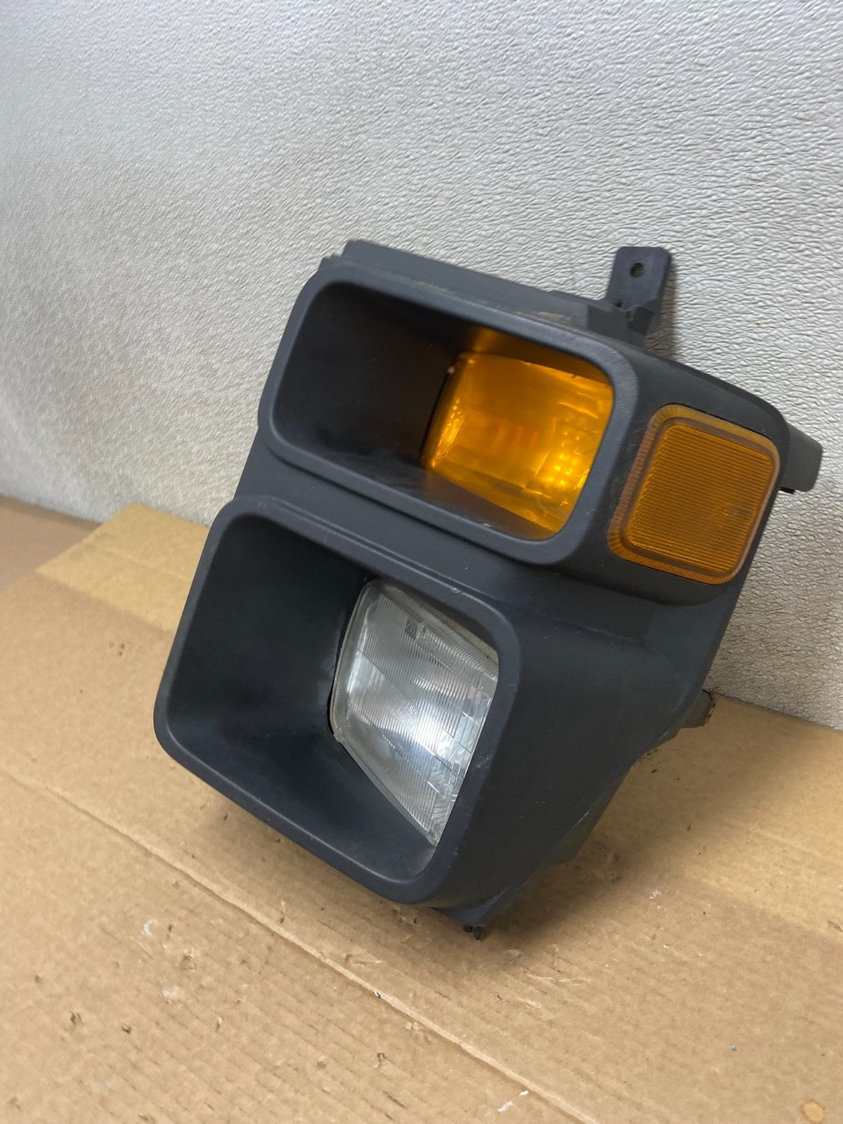 2008-2017 Ford E150 E250 E350 Van Left Side Headlight Bezel Trim OEM AB5092 DW1