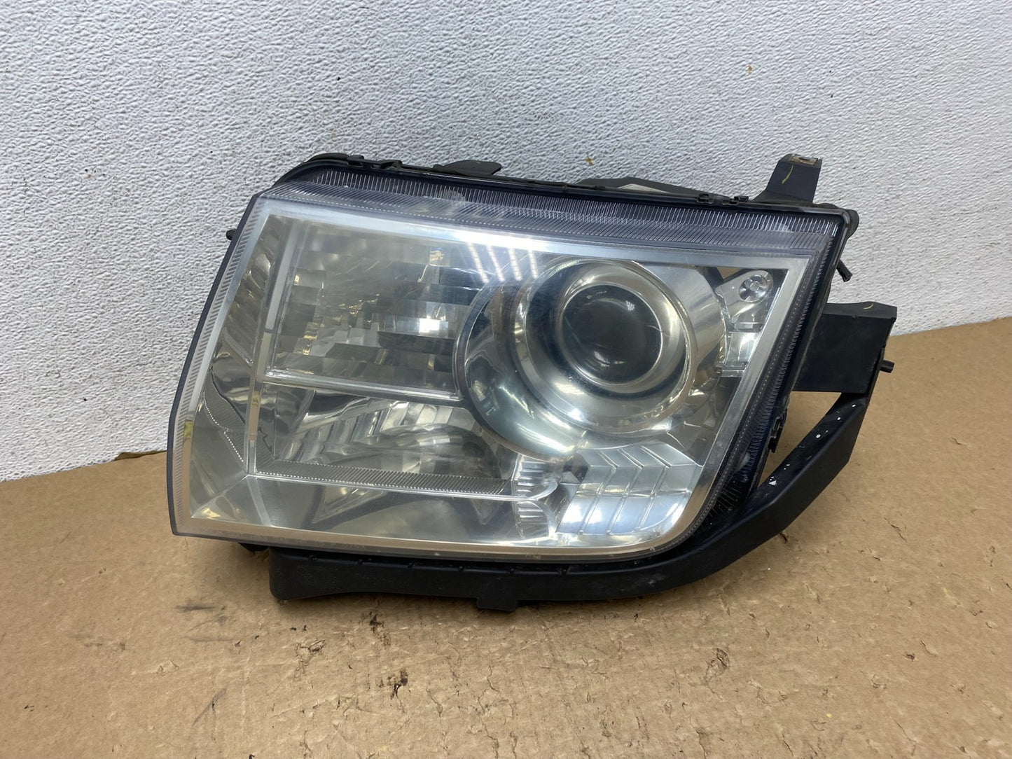 Halogen 2007 to 2010 Lincoln MKX Headlight Left Driver LH Side AF8143 DW0