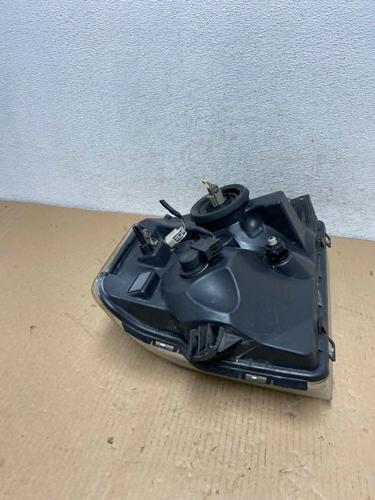 2008-2014 Ford Econoline E150 E250 E350 Right Passenger Headlight AF3159 LK9