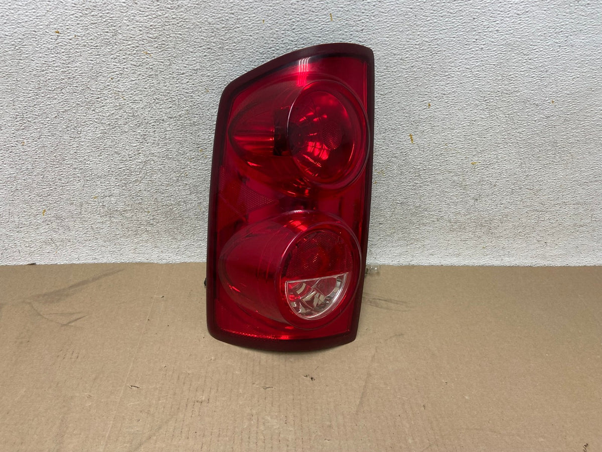2007 - 2009 Dodge Ram 1500 2500 Left Driver Lh Side Tail Light DEPO AH6678 LK0