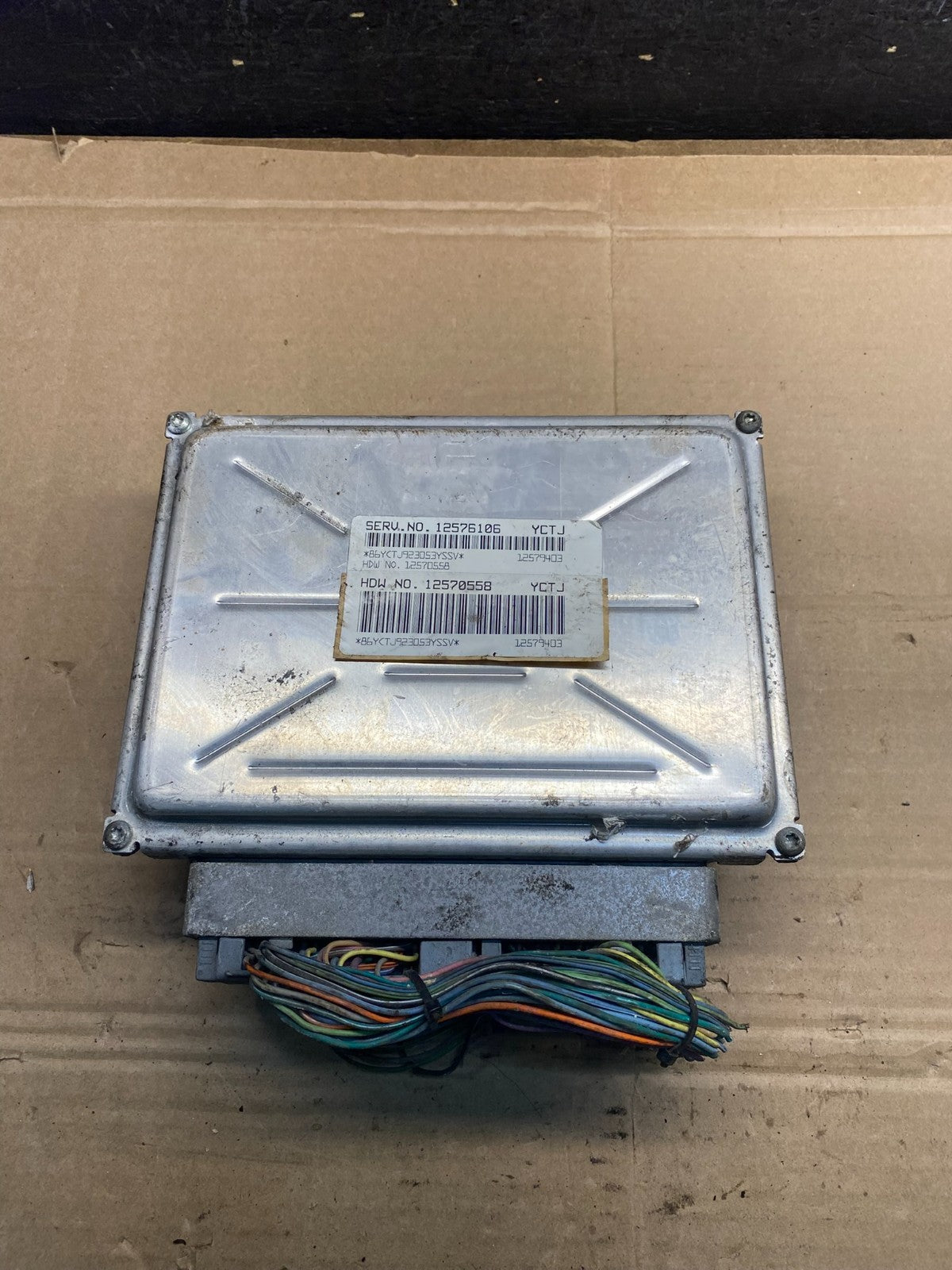 2003-2006 Chevrolet Tahoe Silverado Engine Control 12576106 ECM ECU AE9917 DG0