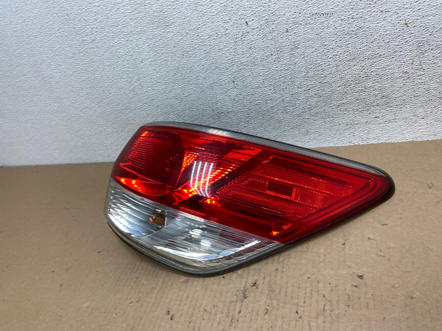 2013 to 2016 Nissan Pathfinder Passenger Right Side Tail Light AE7315 LK1