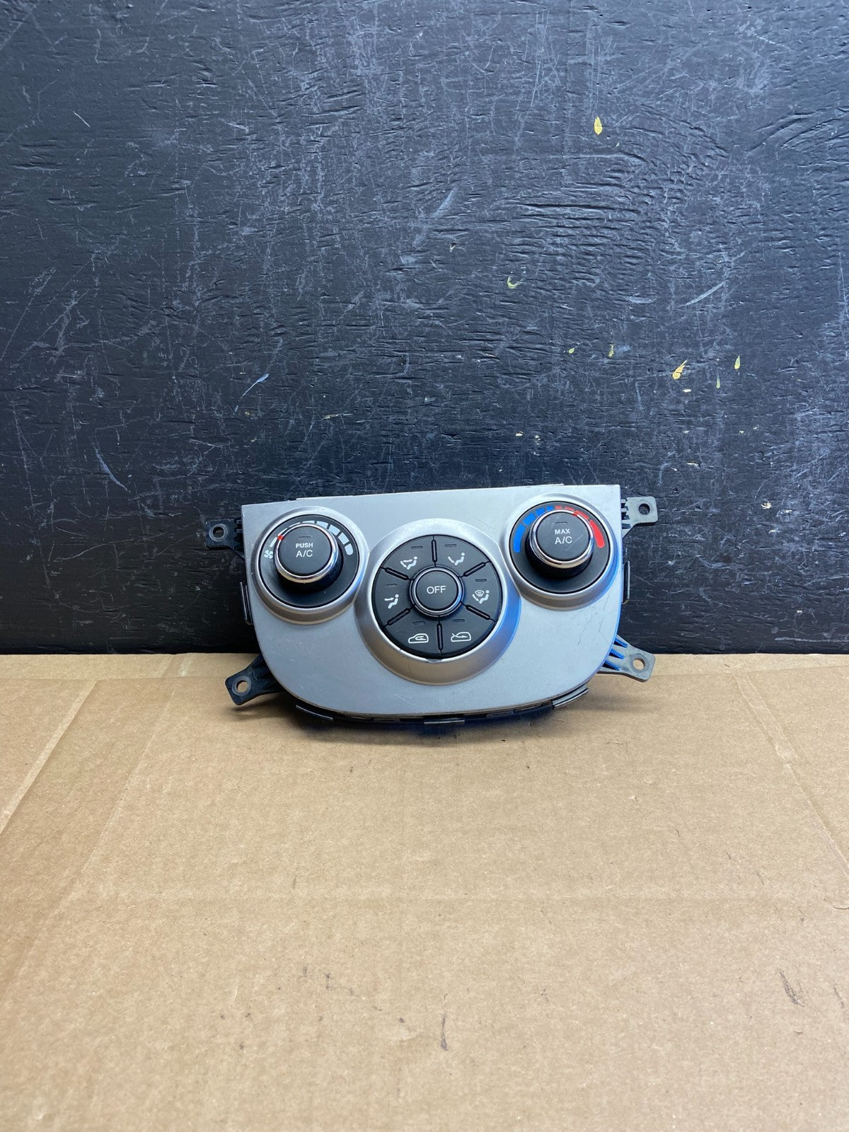 2010 2011 2012 Hyundai Santa Fe Automatic Climate AC Heater Control OE AD2058 DG0