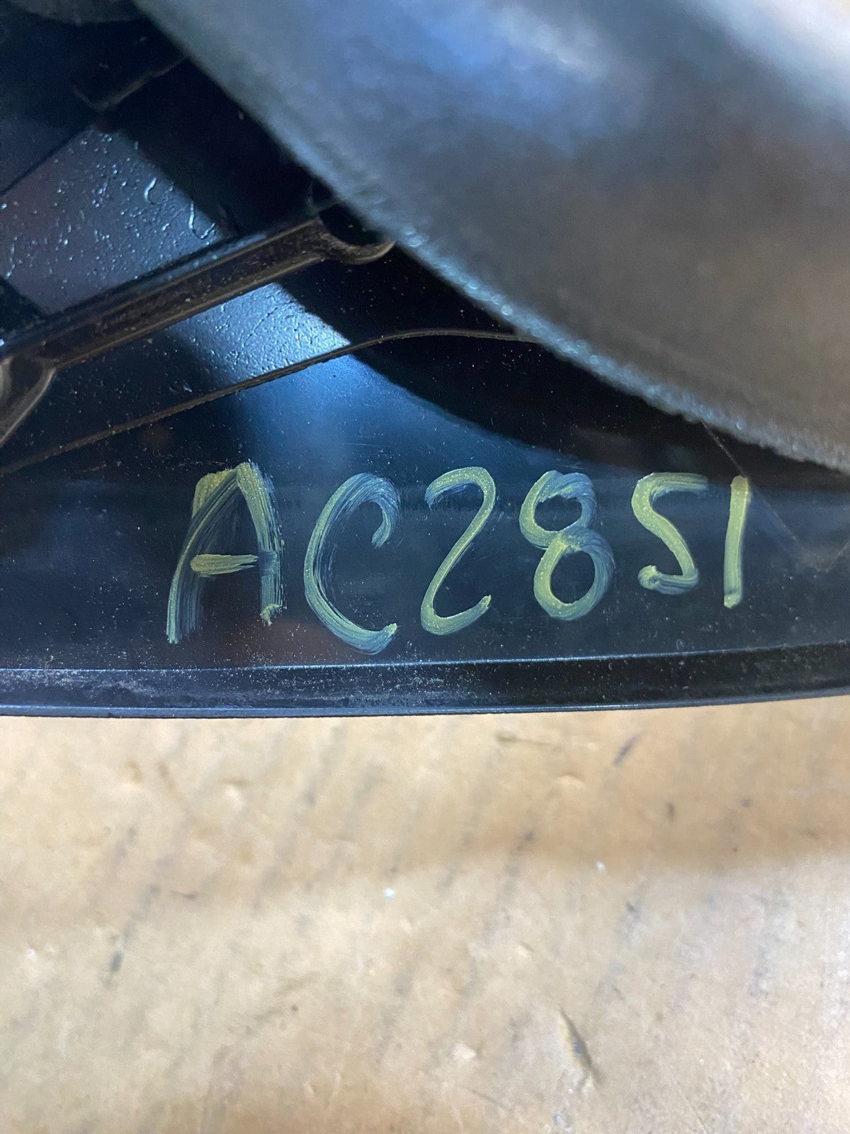 2009 to 2017 GMC Acadia Right Passenger Door Mirror AC2851 DW12