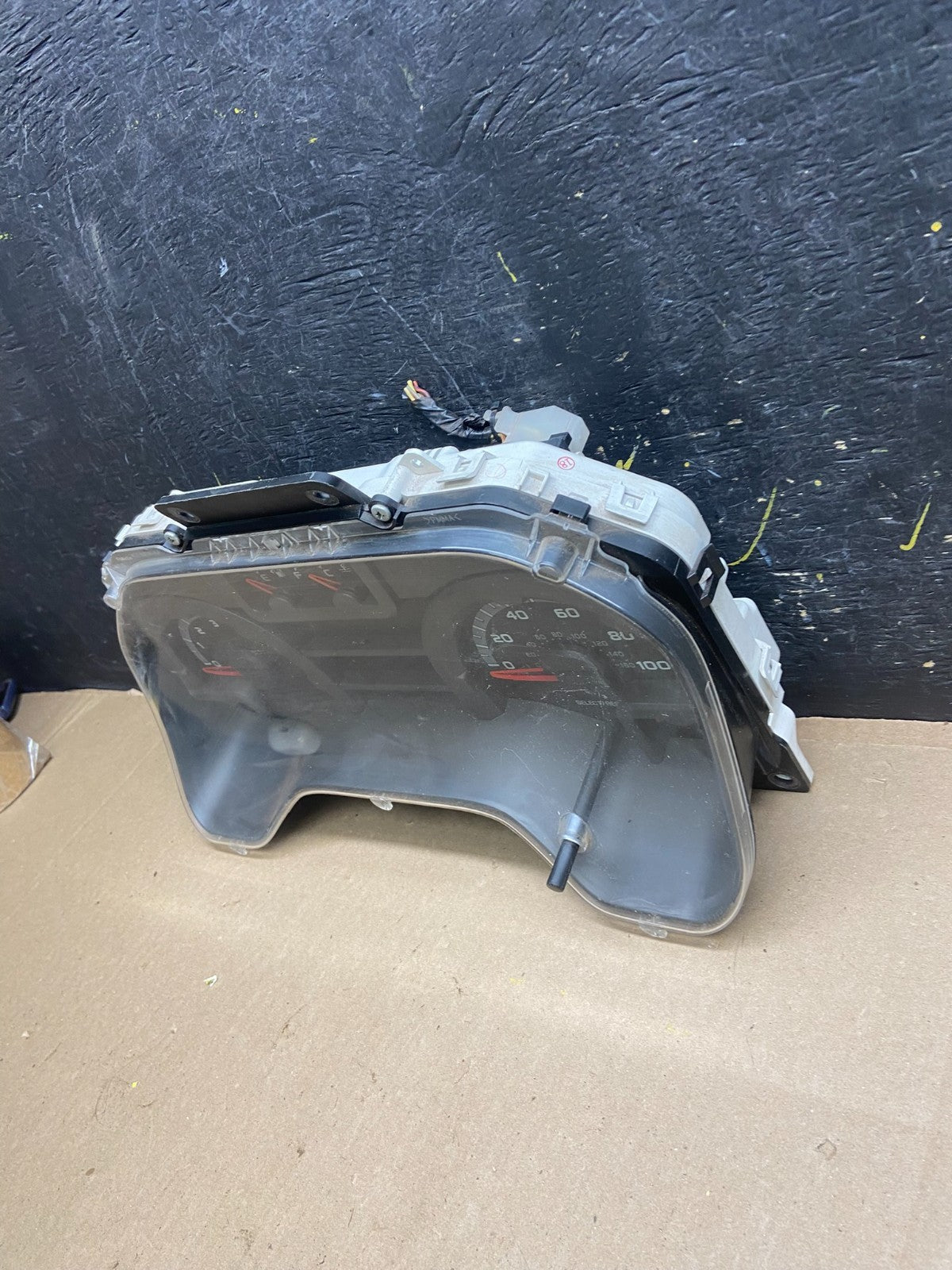 2009 to 2014 Ford E150 E250 E350 VAN Gauge Speedometer Cluster t9187 DG3