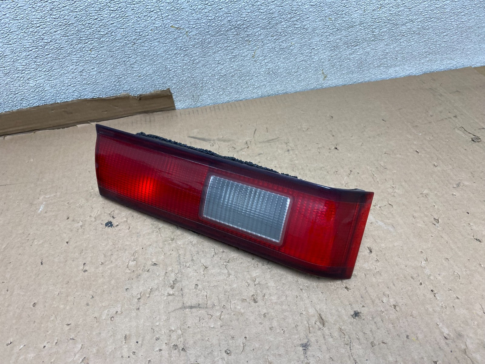 1997 1998 1999 Toyota Camry Tail Light Inner Left Driver LH Inner U8736 DW1