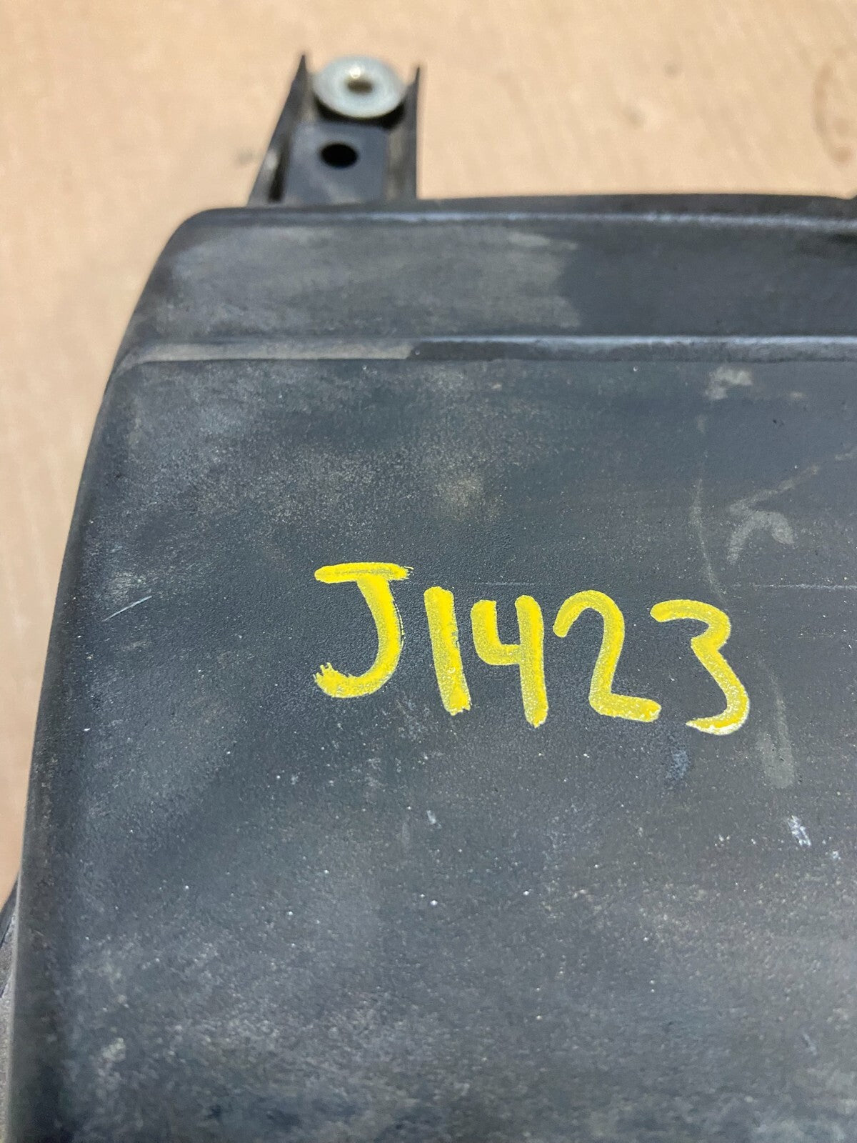 2005 Subaru Legacy Air Intake Tube Resonator J14235