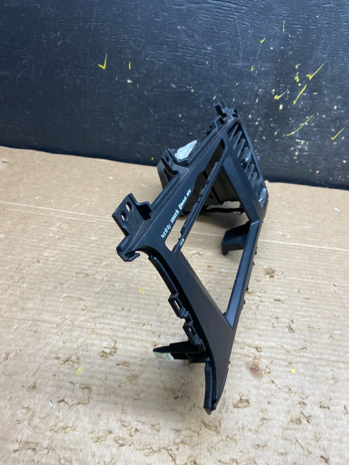 2011 2012 2013 Kia Optima Front  Dash Radio Bezel Trim Air Vent OEM W2036 DG2