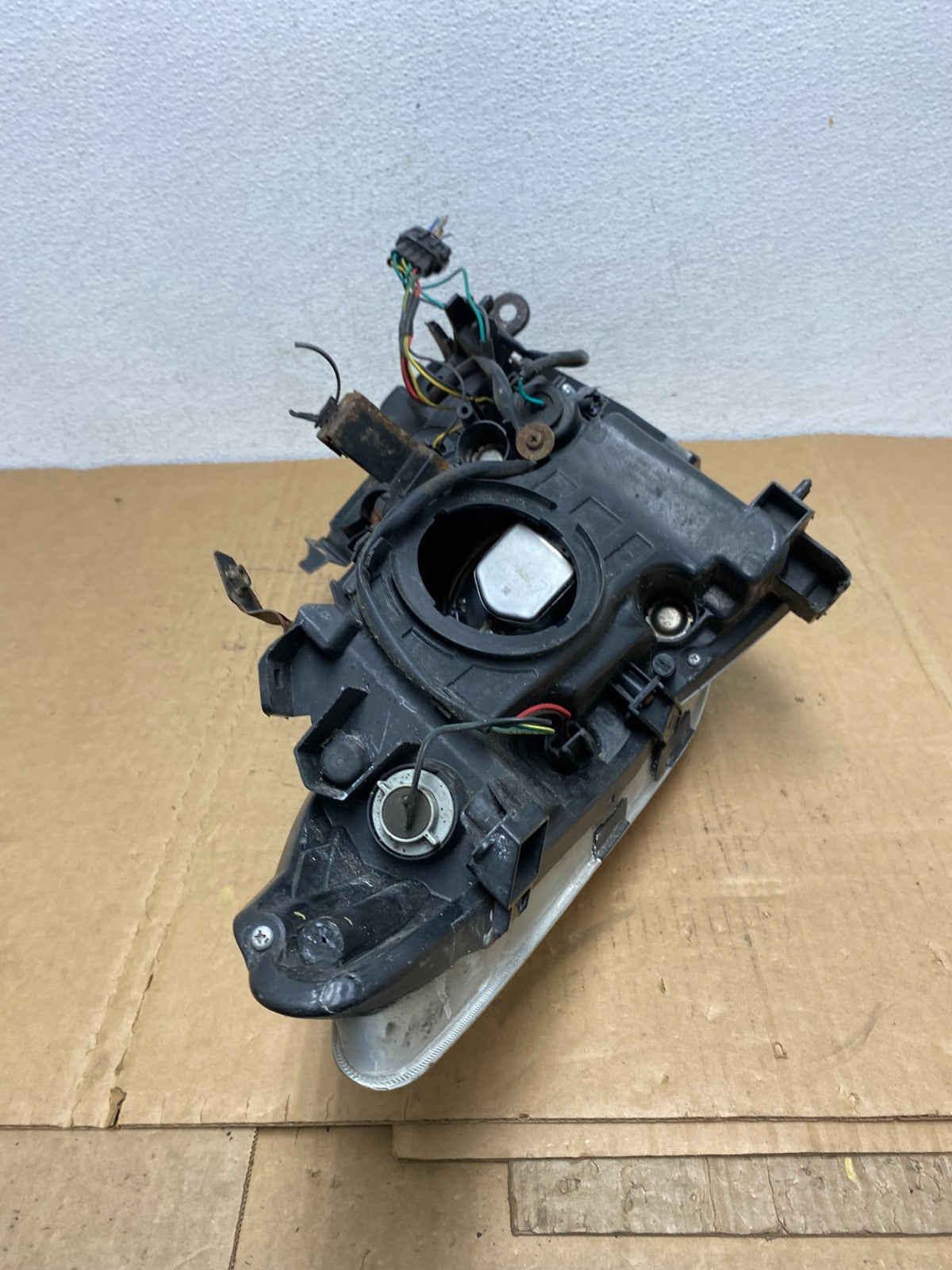 2008 to 2010 Infiniti G37 Coupe Left Driver LH Xenon HID Headlight AC8484 DW10