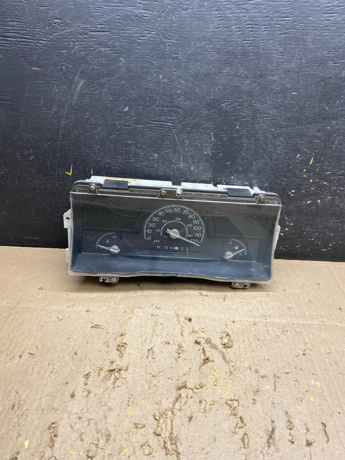 1998 to 2002 Lincoln Town Car Speedometer Gauge Cluster t9133 DG0