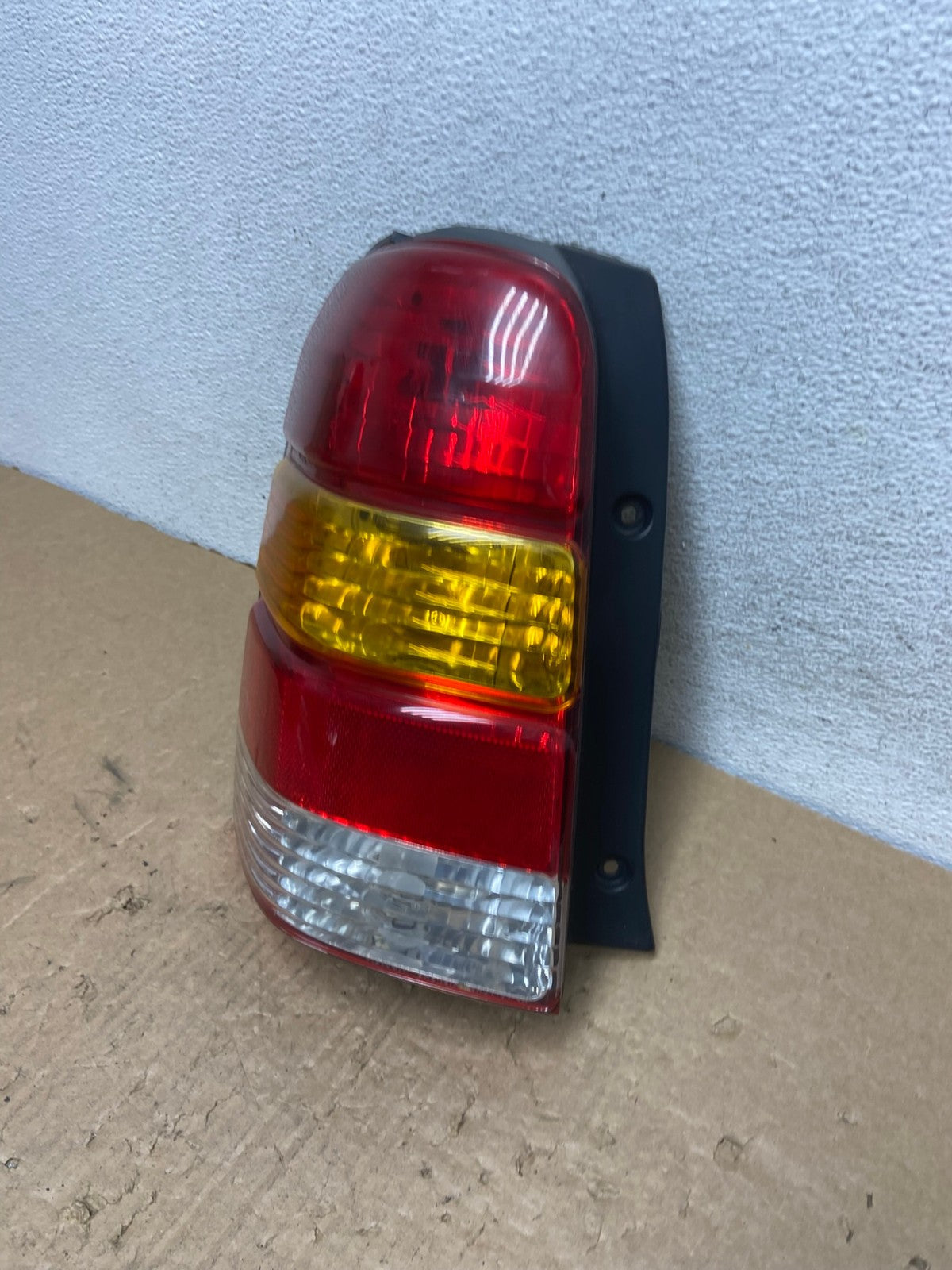 2001 to 2007 Ford Escape Left Driver Lh Side Tail Light Aftermarket AF8036 LK1