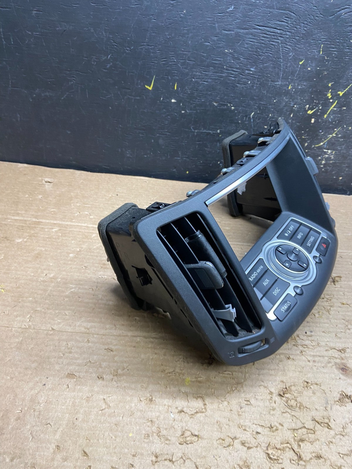2010 to 2013 Infiniti G37 Radio Player Climate Control Panel Bezel W3255 DG1