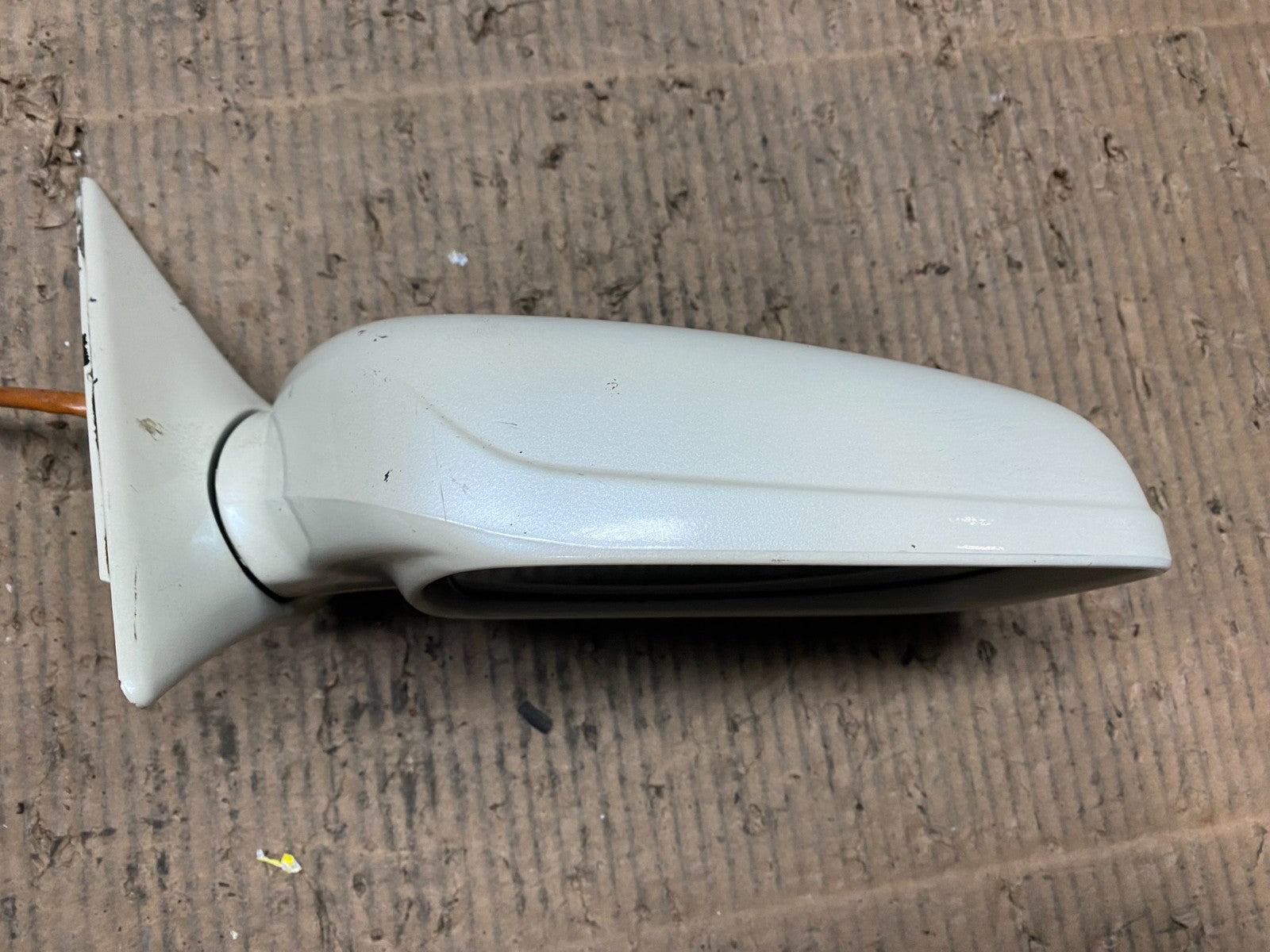 2000 to 2004 Subaru Legacy Right Passenger RH Door Mirror Oem T9646 DG2
