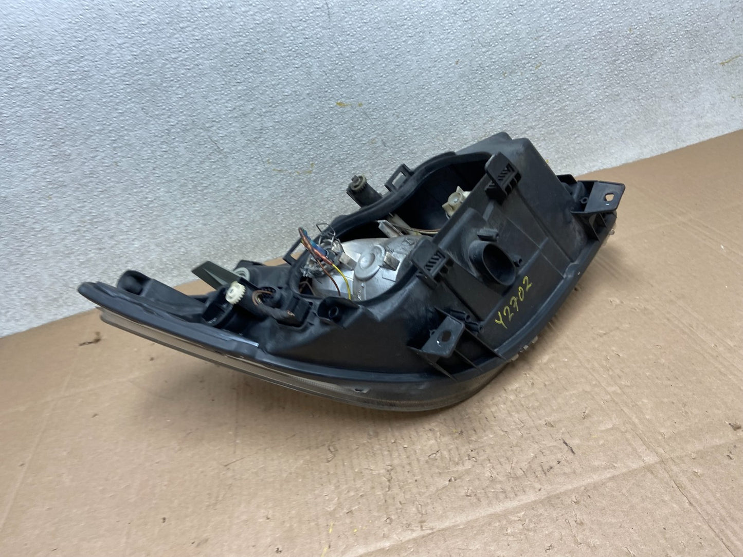 2007 to 2013 Mercedes Sprinter Headlight Left Driver Side Halogen Oem Y2702 DW7