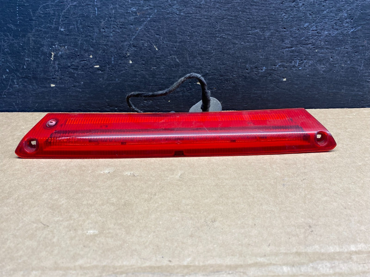 2012 to 2017 Ford Focus SE Trunk Lid Hatch 3rd Brake Light af6862 DG0