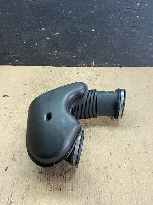 2007 to 2010 BMW X5 Air Intake Cleaner Duct Tube Pipe OEM O0571 DG0