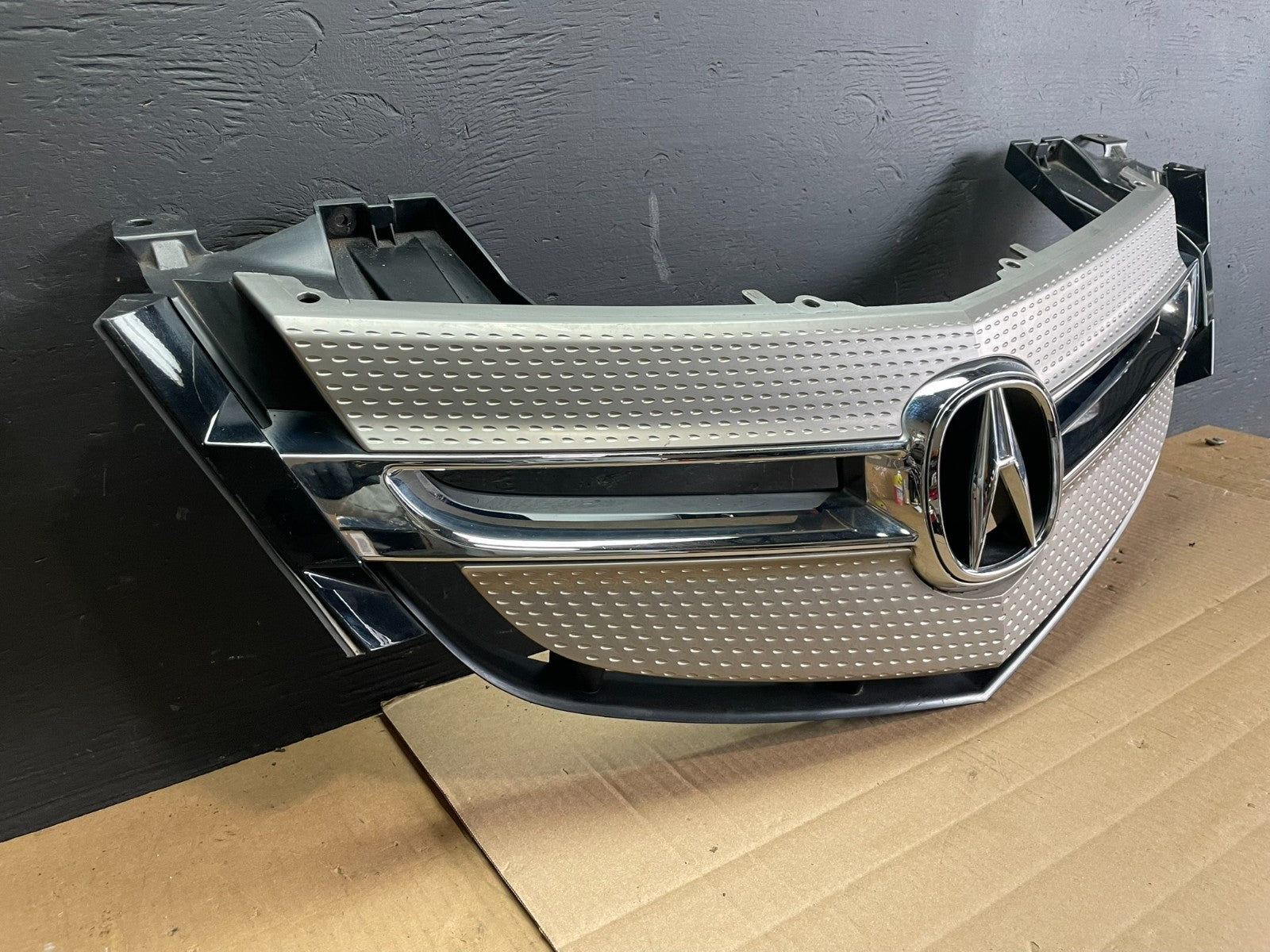 2007 2008 2009 Acura MDX Front Upper Grill Grille Emblem Oem ab7605 DG1