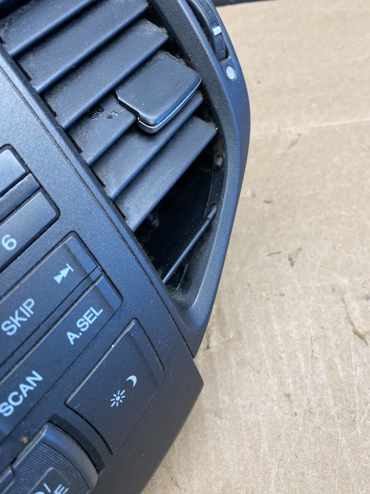 2011 to 2014 Acura TSX AM/FM CD Player Radio Audio System Air Vent AC6474 DG3