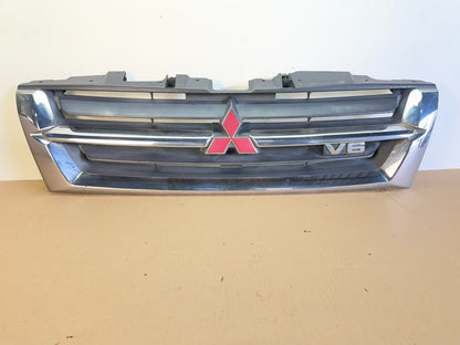 2001 2002 Mitsubishi Montero Front Upper Grill Grille ag2941 DG0