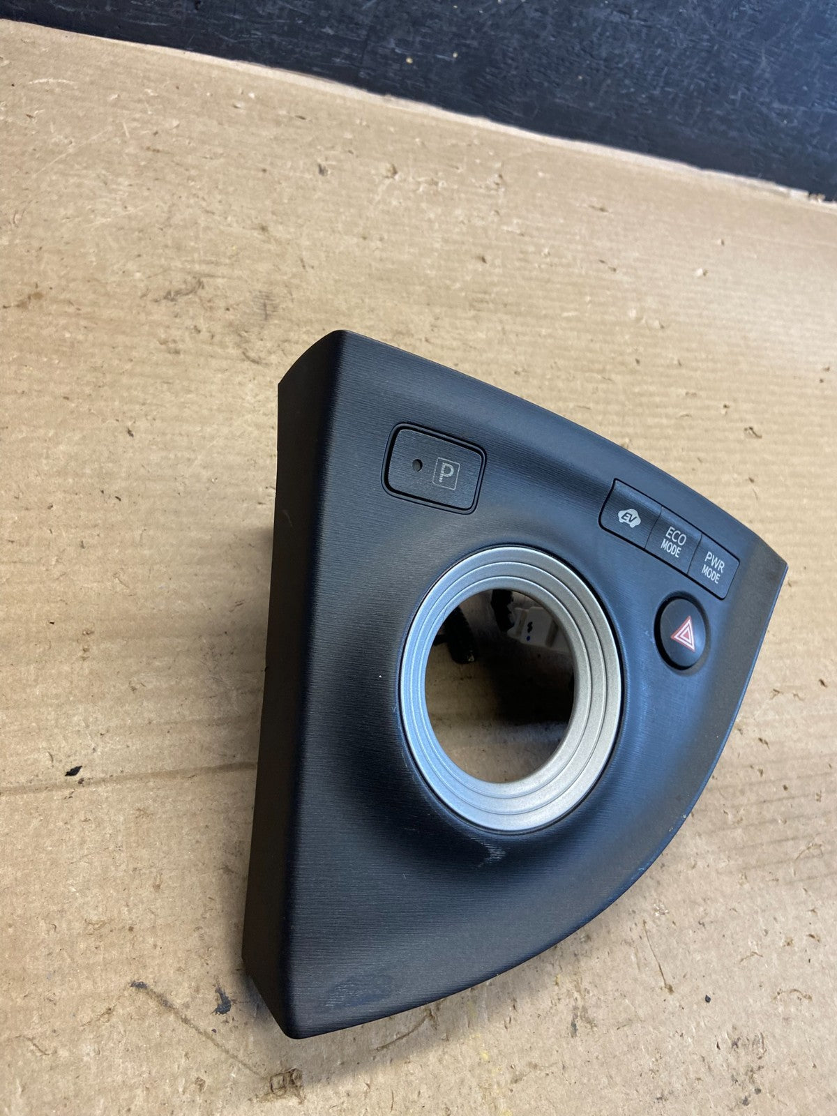 2010 to 2015 Toyota Prius 1.8L Gear Shifter Trim Panel Cover Bezel AH3825 DG2