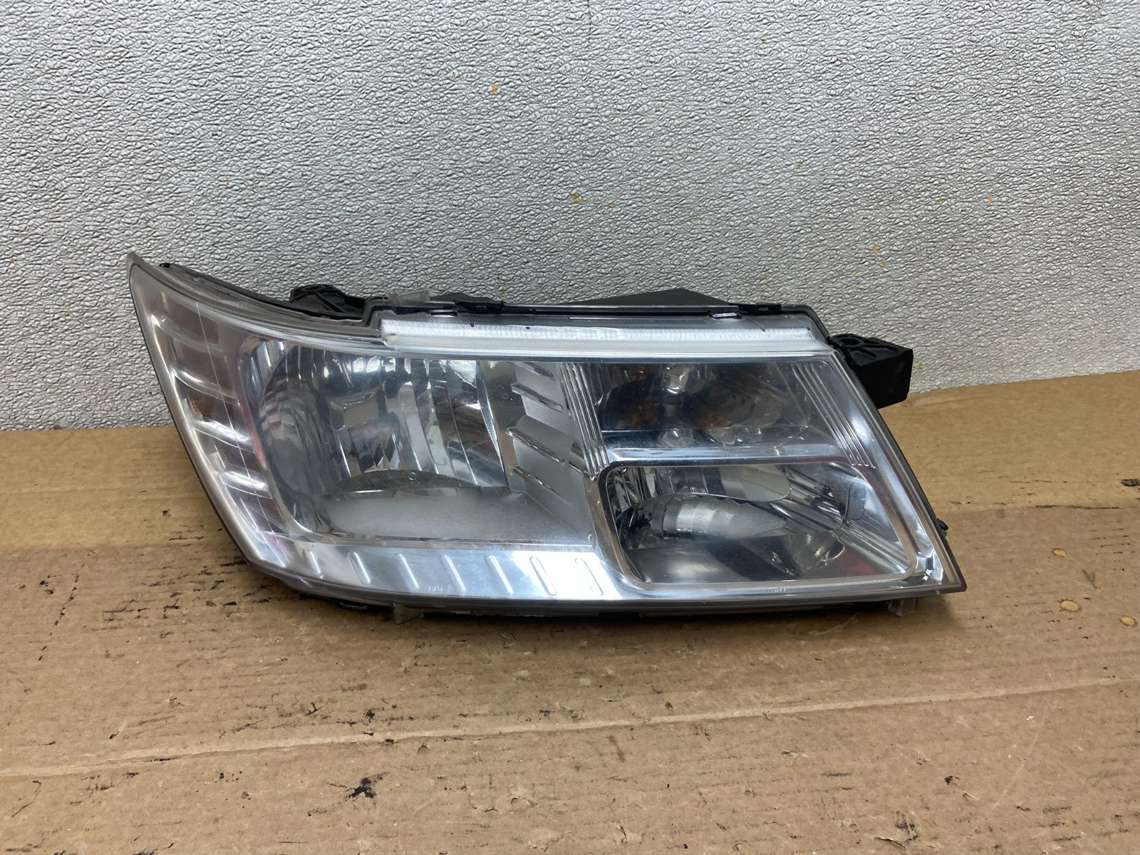 2009 to 2017 Dodge Journey Headlight Right Passenger Rh Halogen Oem AB5272 DW0