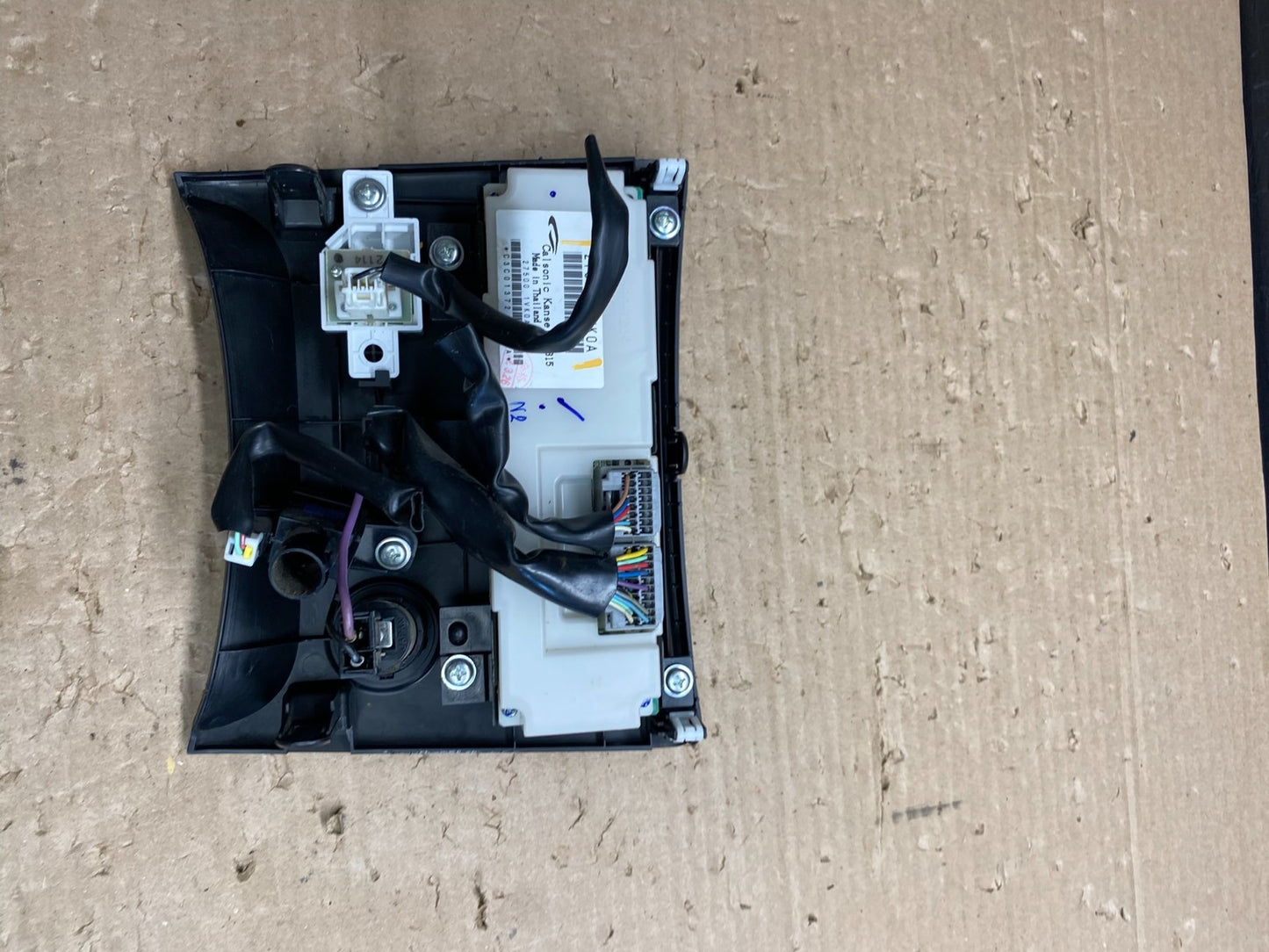 2011 to 2015 Nissan Rogue Heater Temperature AC Climate Control AG8433 DG3