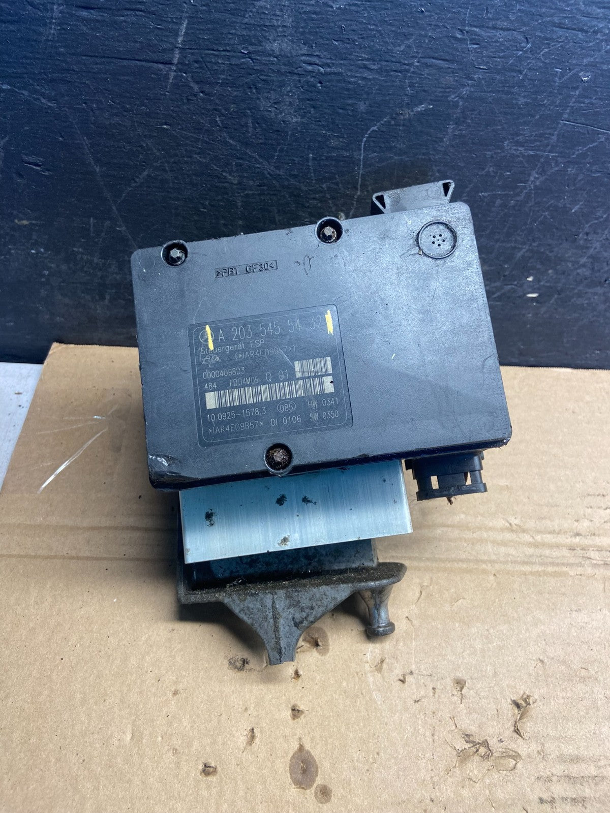 2002-2005 Mercedes W203 C230 CLK500 ABS Anti Lock Brake Pump Module ae2454 DG0
