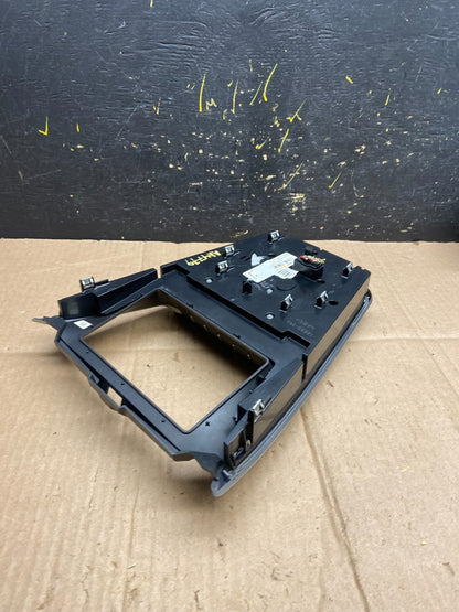 2010-2011 Chevy Equinox Terrain Radio Face Climate Control Panel Bezel AA4779 DG3