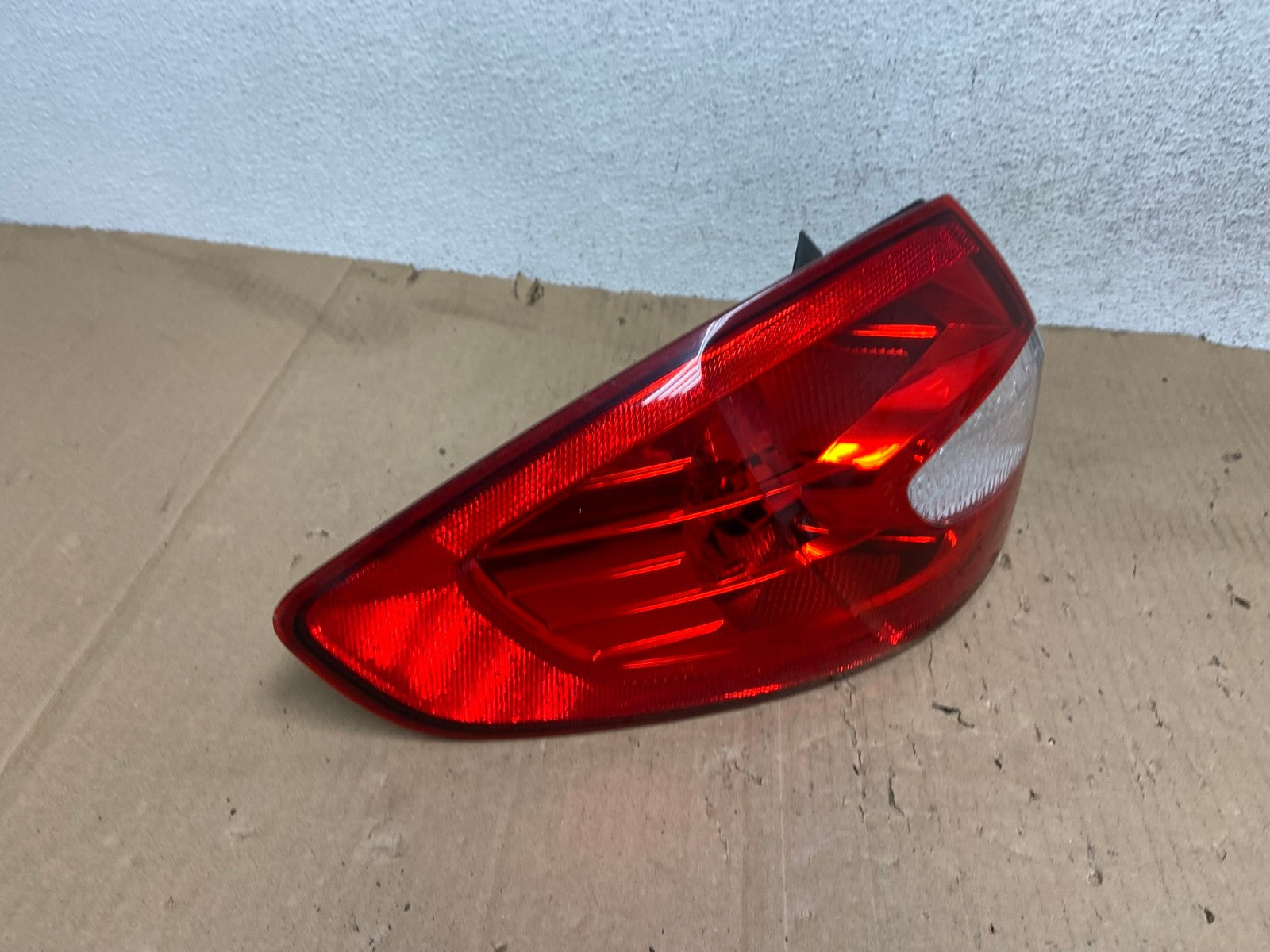 2011-2013 Ford Fiesta Sedan Left Driver LH Side Tail Light AE9169 LK2