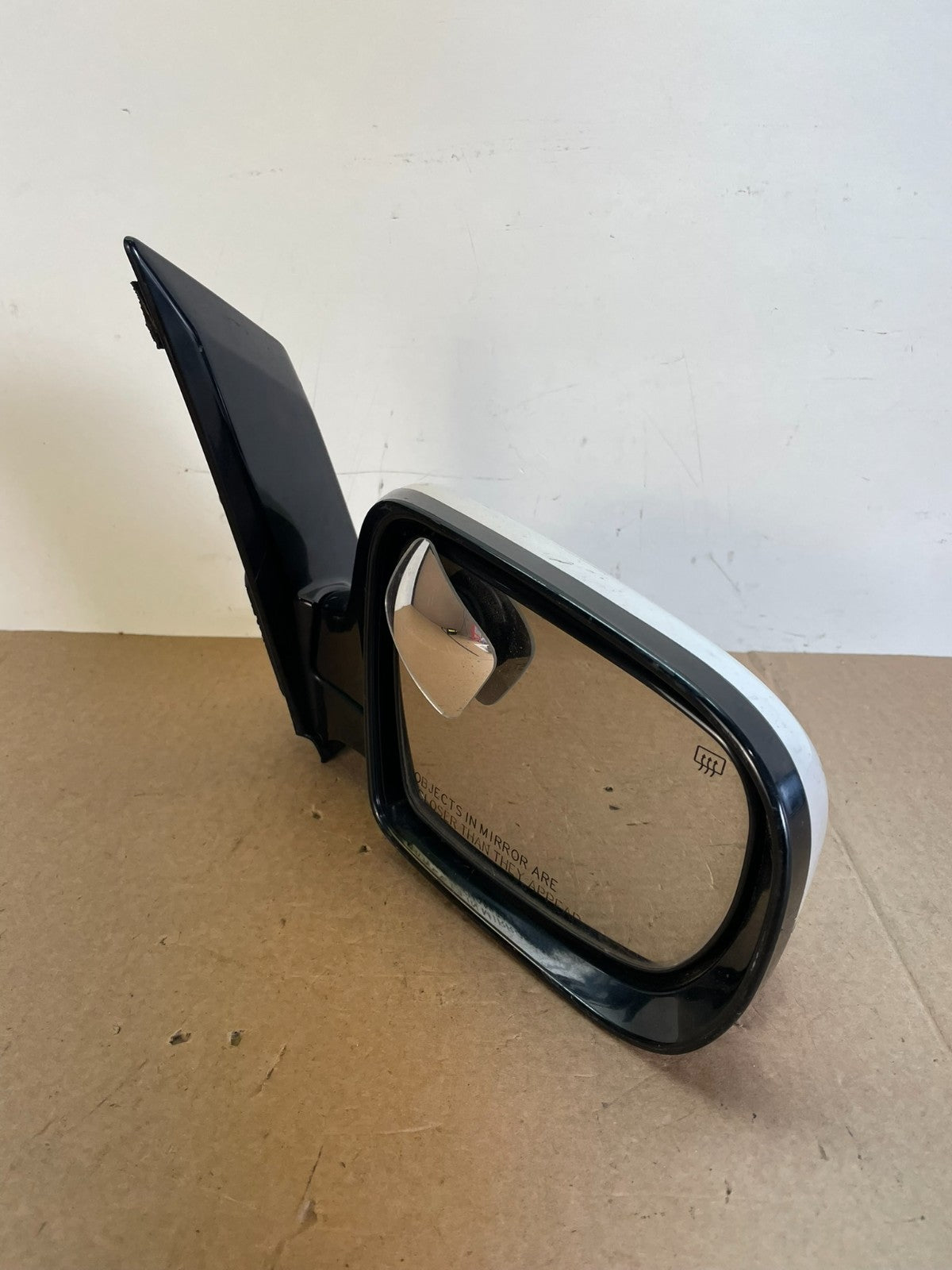 2006 to 2007 Subaru B9 Tribeca Right Passenger Door Turn Signal Mirror AH6193 DW2