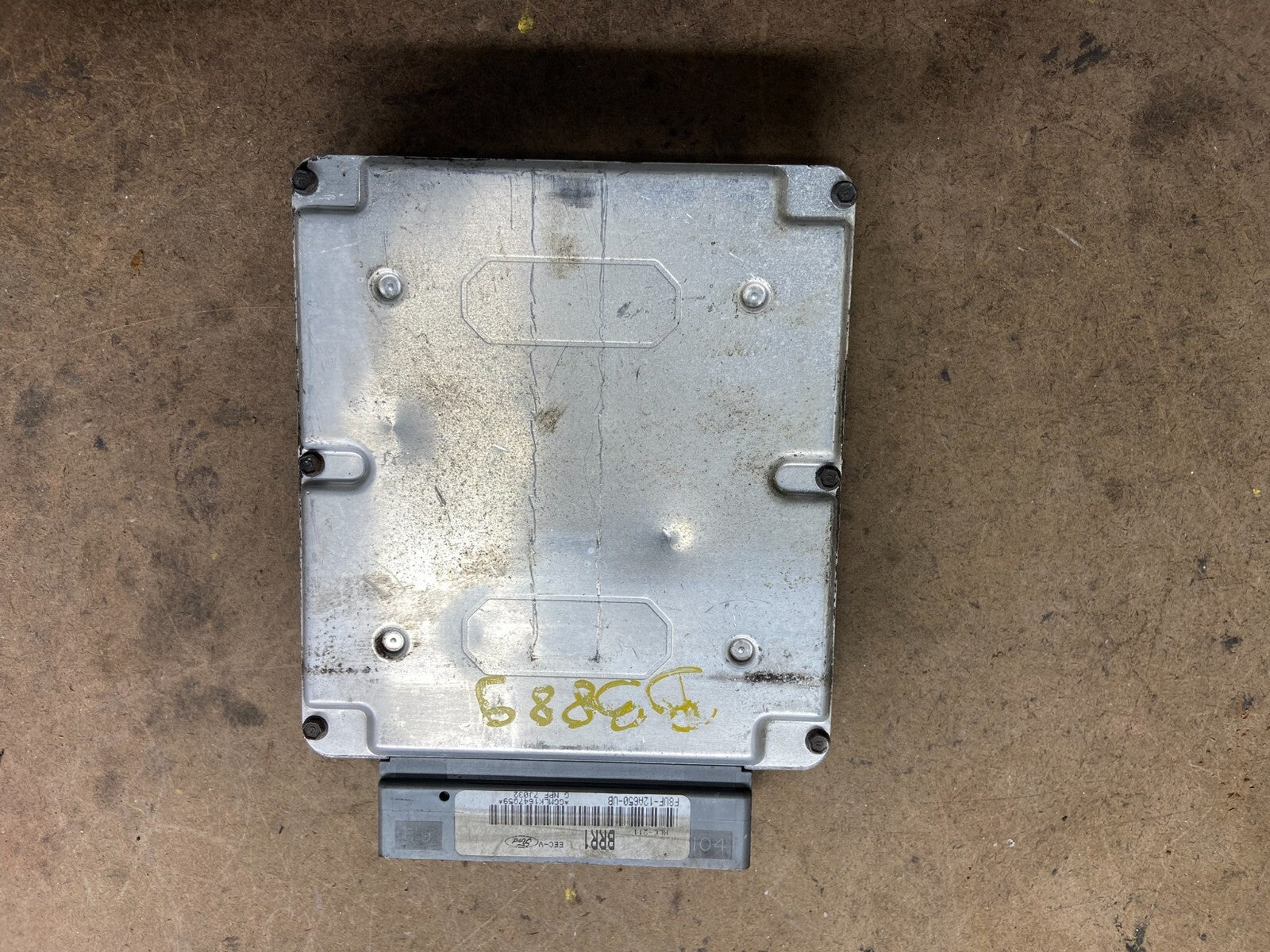 1998 1999 Ford Van E250 E350 5.4L Engine Control Module Unit ECU M9654 DG0