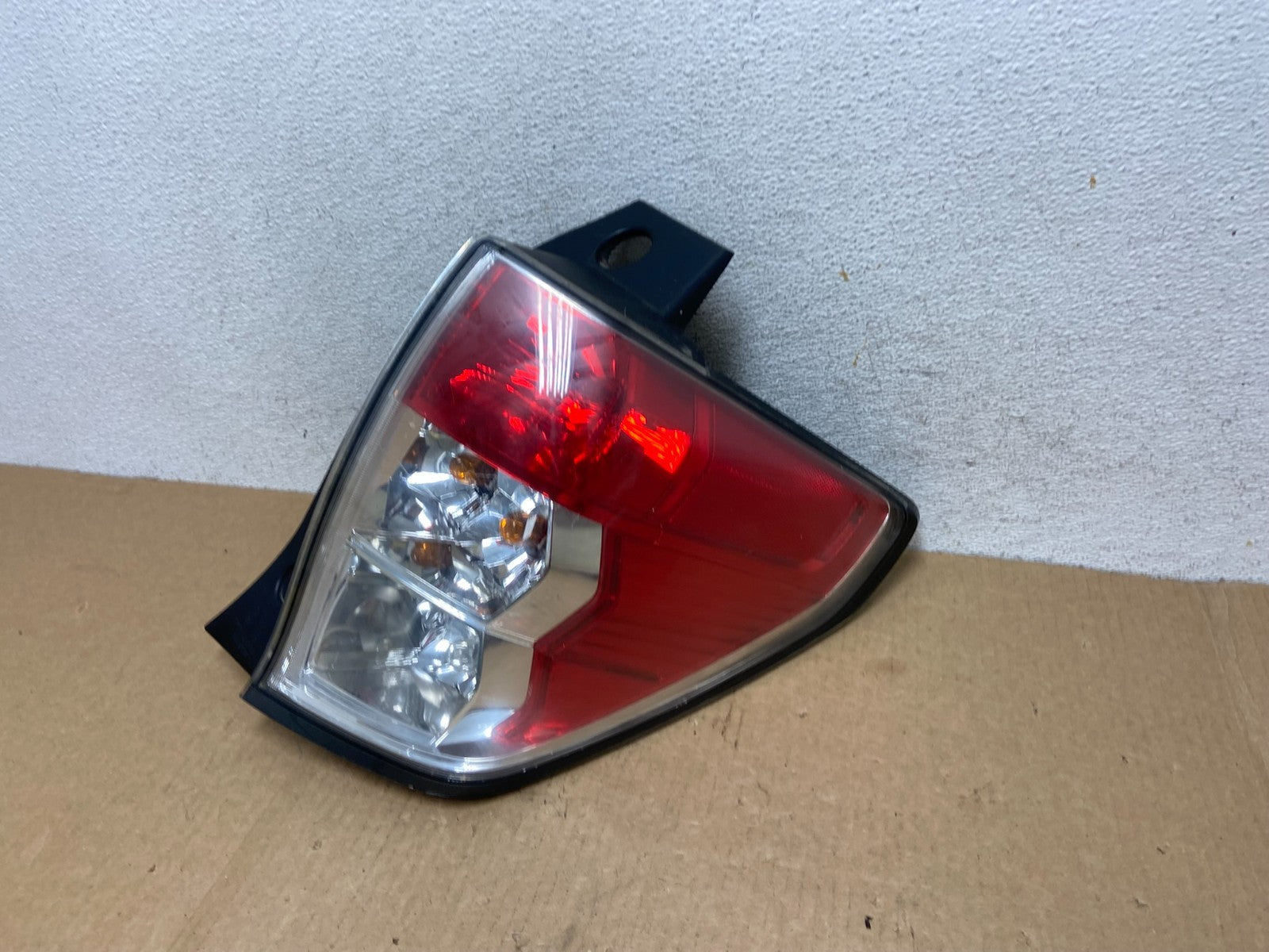 2009-2013 Subaru Forester Right Passenger Rh Side Tail Light AF9608 DW1