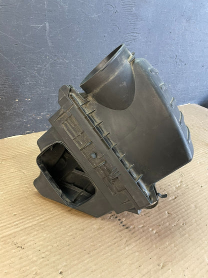 2011 - 2021 Dodge Durango 3.6L Air Filter Cleaner Box AF3495 DW1