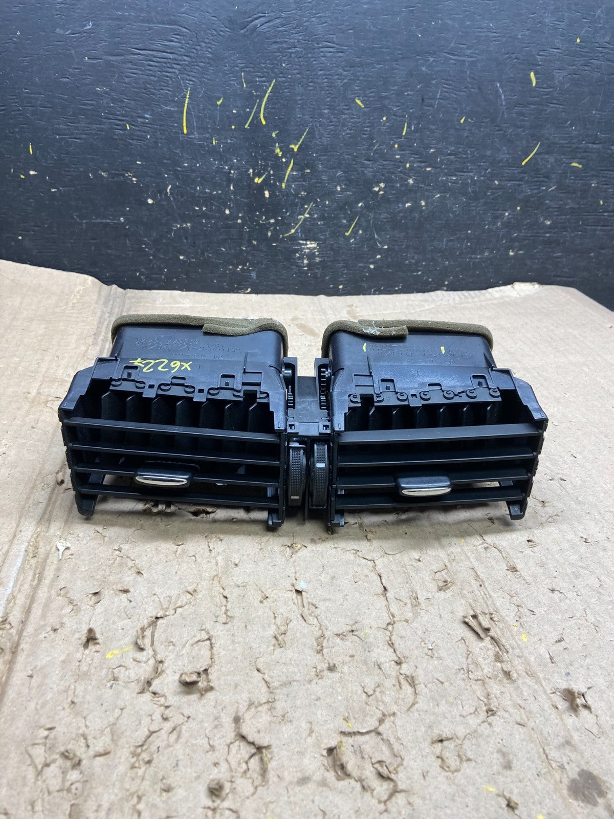 2006 - 2011 Lexus GS350 GS430 Center Air Vent Bezel Trim OEM x6227 DG0