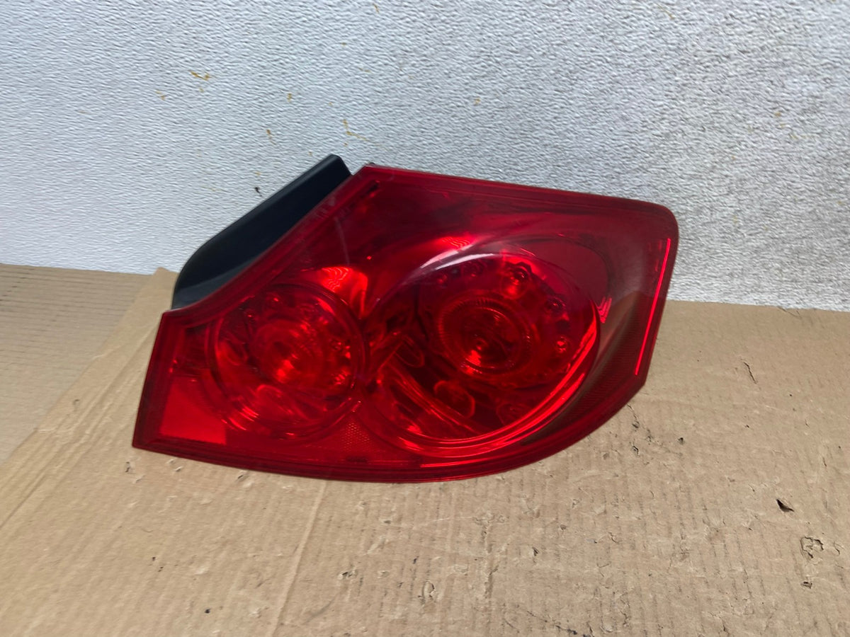 2007 to 2013 Infiniti G35 G37 Sedan Right Passenger Rh Tail Light DEPO AI1290 LK0