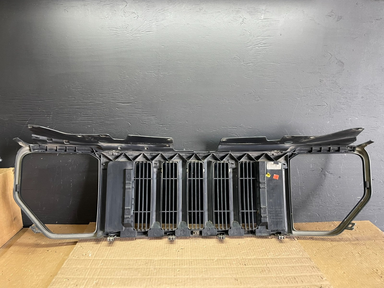 2008 2009 2010 2011 2012 Jeep Liberty Front Upper  Grill Grille OEM ab7683  DG9