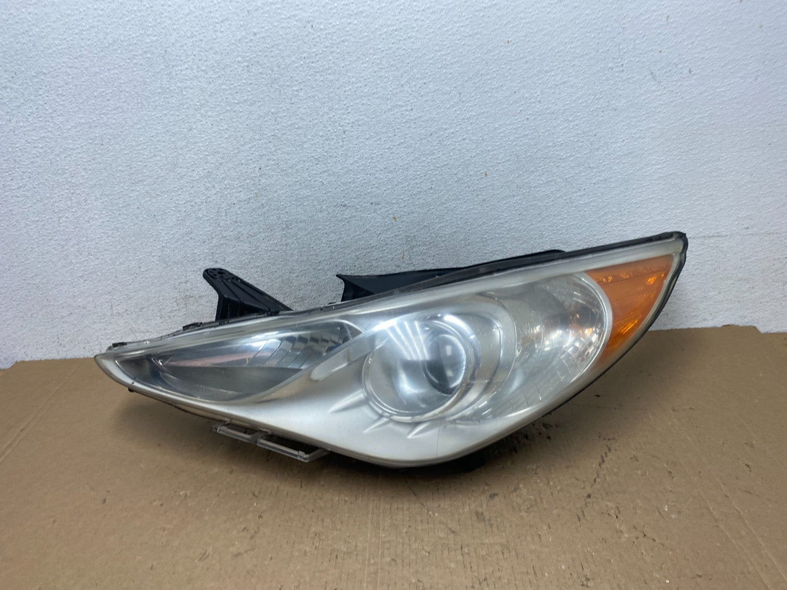 2011 - 2014 Hyundai Sonata Left Driver Lh Side Headlight Halogen AD8074 DW0