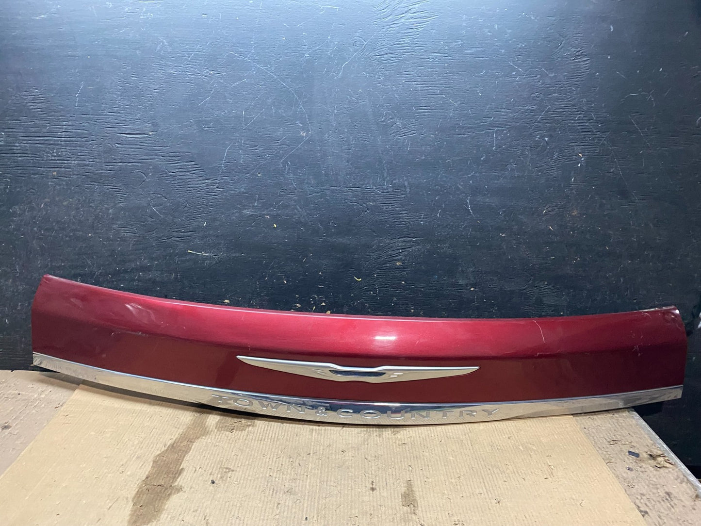 2011 to 2016 Chrysler Town & Country Tailgate Trim w/ Camera Panel OEM X3337 DG0