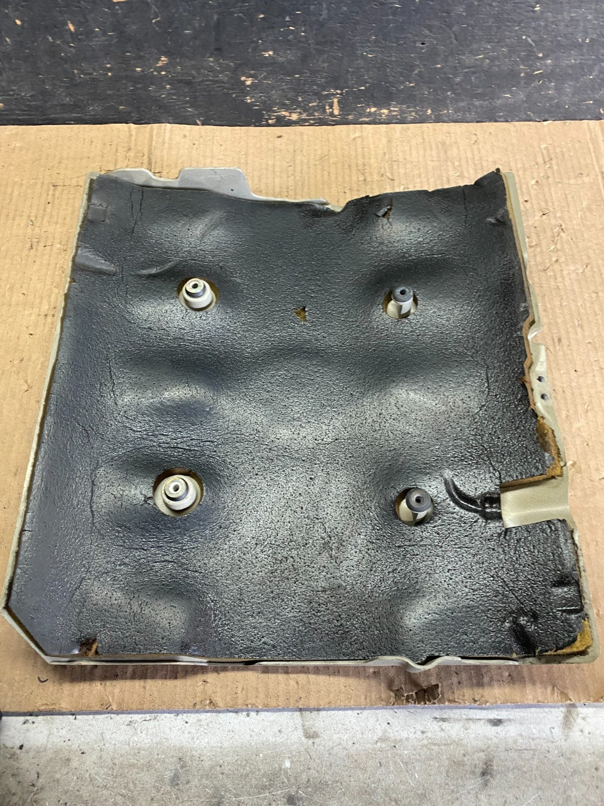 2001 to 2004 Cadillac Deville Seville Northstar Engine Motor Cover Q0306 DG8