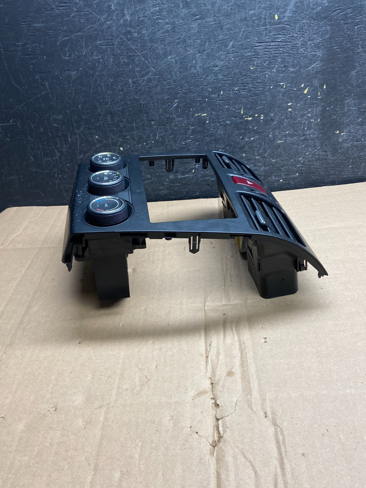 2014 to 2015 Subaru Forester Control Climate Heat Radio Air Vent Bezel AI5990 DG2