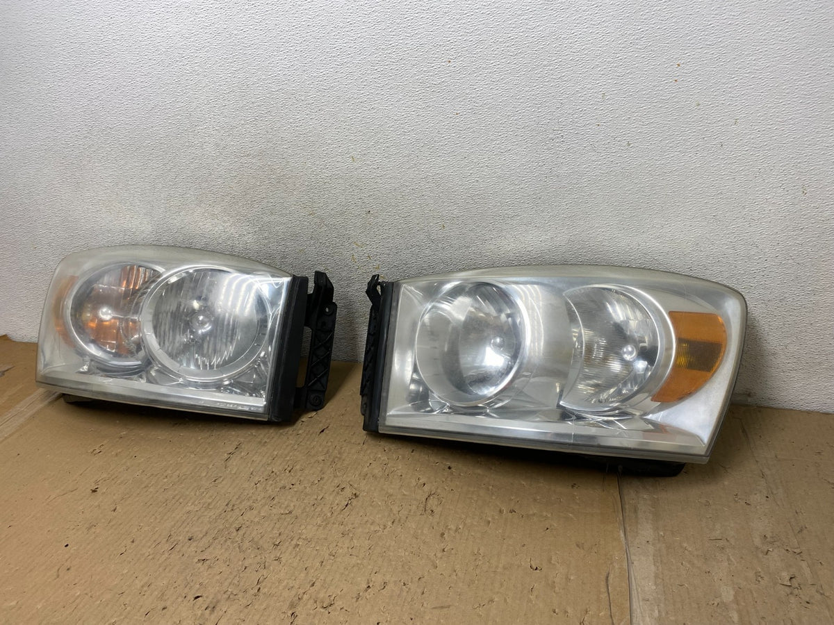 2006 to 2008 Dodge Ram Left+Right Side Set Halogen Headlights AH2913 DW2