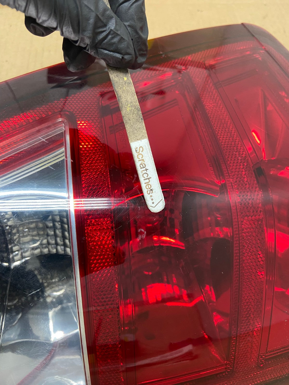 2005 to 2006 Jeep Grand Cherokee Left Driver Side Lh Tail Light AH0623 LK3