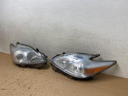 2010 - 2011 Toyota Prius Left+Right Blue Halogen Headlights OEM W2644 DW1