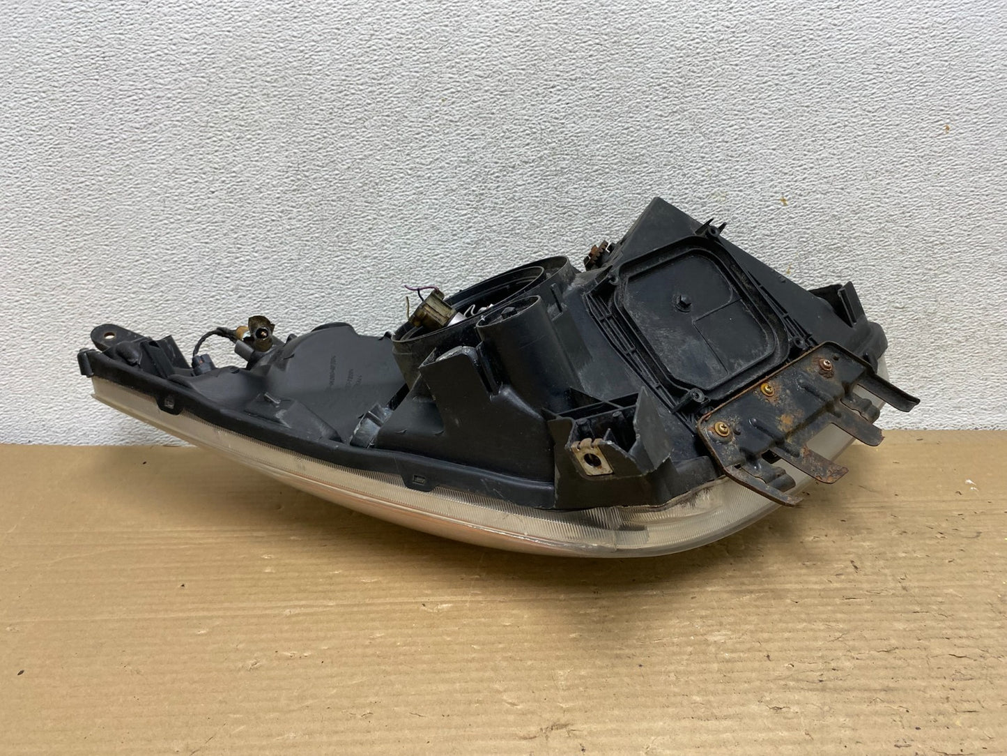 2006-2009 Toyota Prius Left Driver LH Side Blue Headlight Halogen AG9123 DW7
