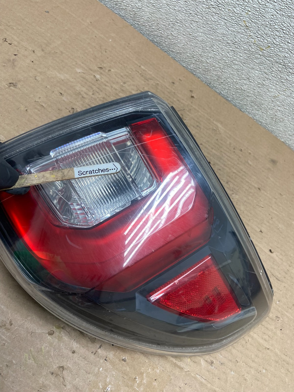 2013 to 2016 GMC Acadia Right Passenger RH Side Tail Light AA9454 LK3