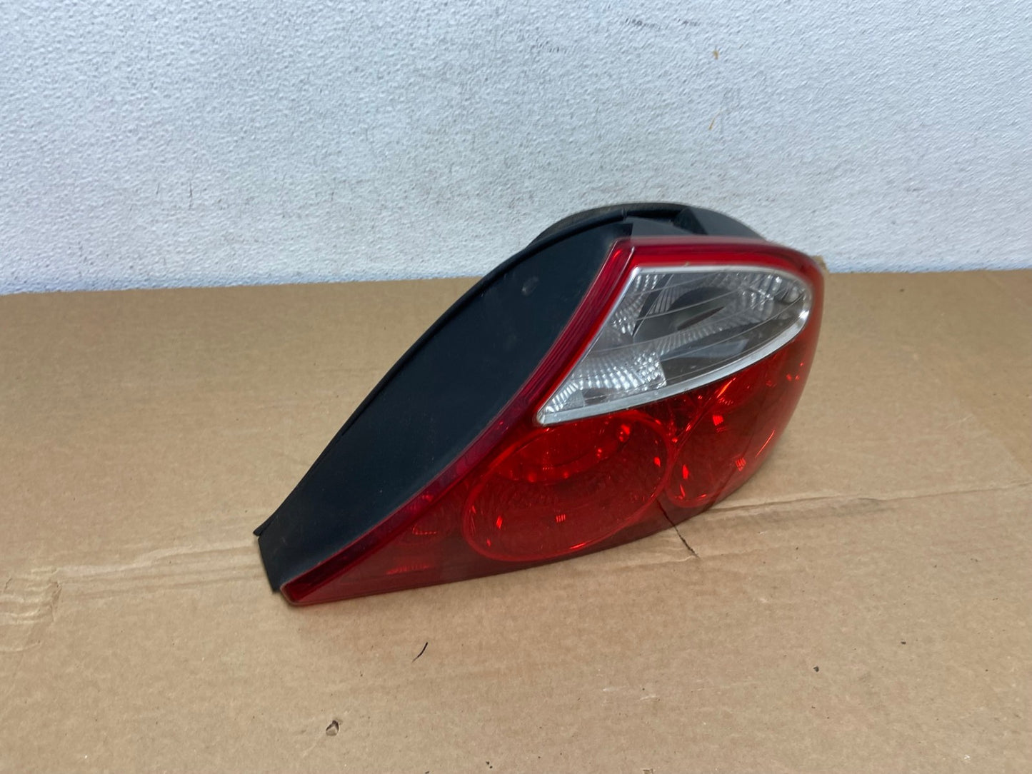 2000 to 2004 Jaguar S-Type Right Passenger RH Side Tail Light AD3774 LK2