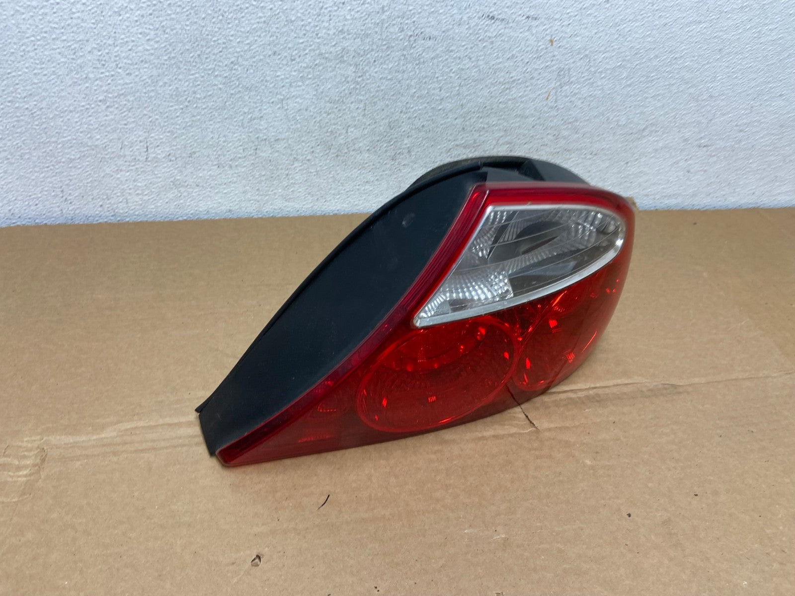 2000 to 2004 Jaguar S-Type Right Passenger RH Side Tail Light AD3774 LK2